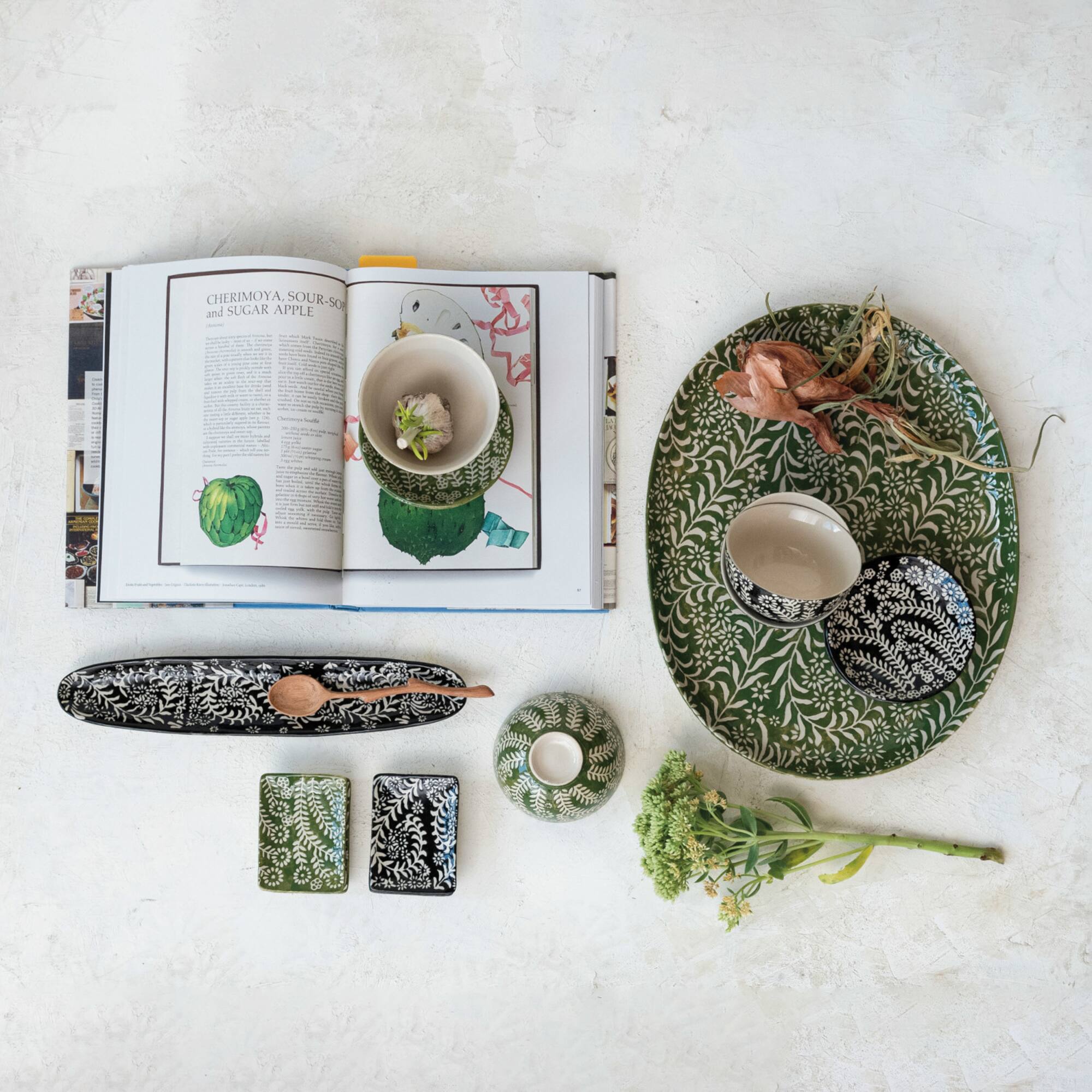 Hello Honey® 5" Botanical Round Stoneware Plate, 12ct.
